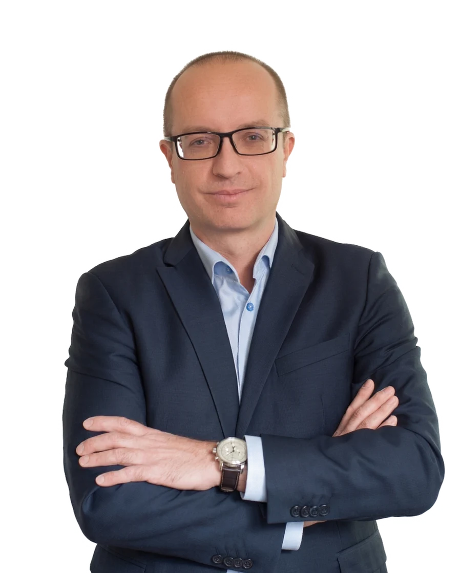 Łukasz Pietrzak — HR & C&B Consulting